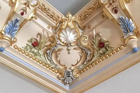 benefits of Crown Molding in Interior Design