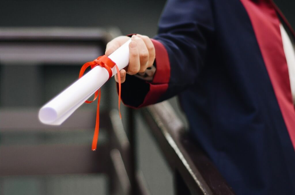 Diploma Courses: Why Should You Go For It?