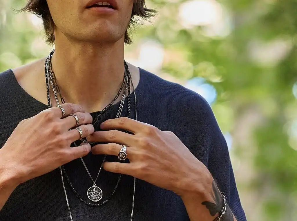 Styling Jewellery for Men: 4 key rules men should follow