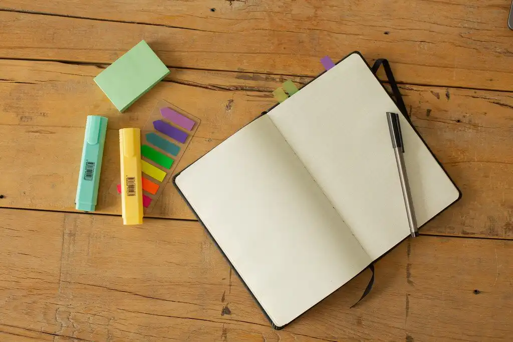 Jewellery design – Student essentials.