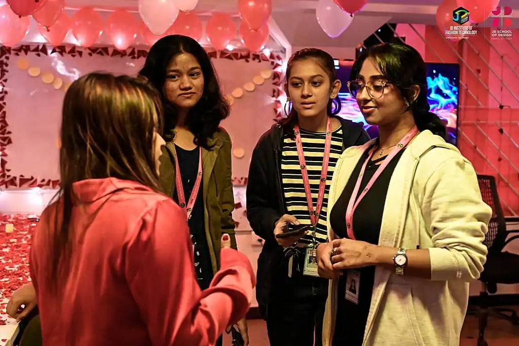 Fashion Design Aspirants Showcase Their Design Thinking Learnings