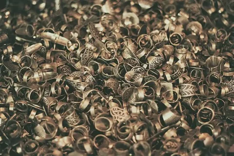 Collecting Vintage Jewellery Rings