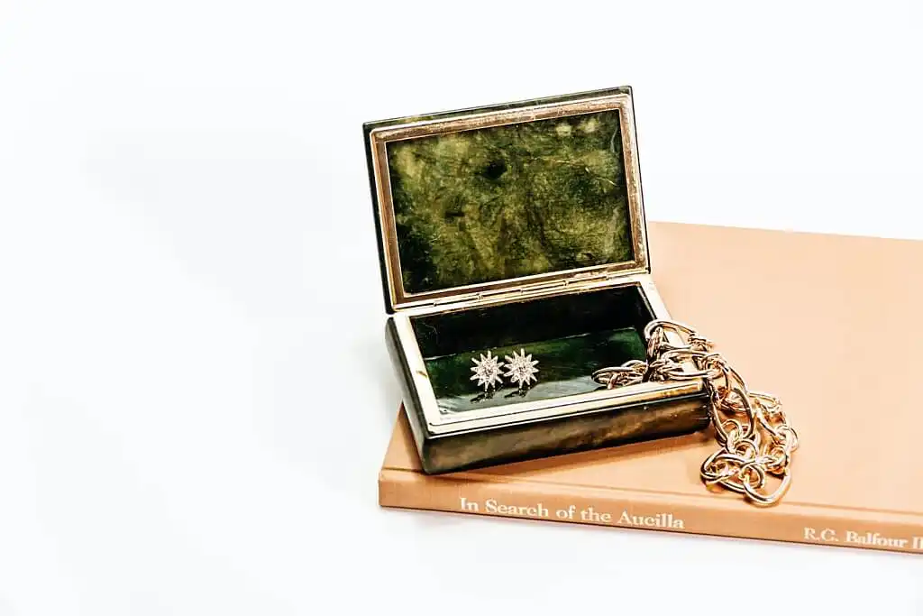Career in Jewellery Design: What Jobs Can You Opt For After the Course