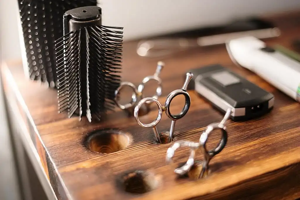Hair Styling Tools Every Hairstylist Needs in a Toolkit (1)