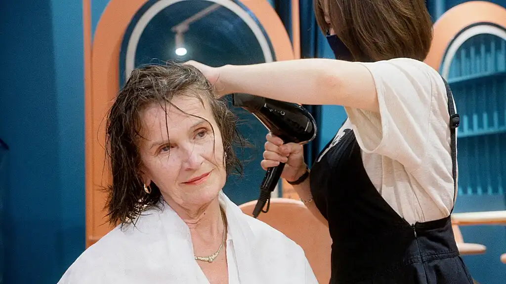Hair Styling Tools Every Hairstylist Needs in a Toolkit (2)