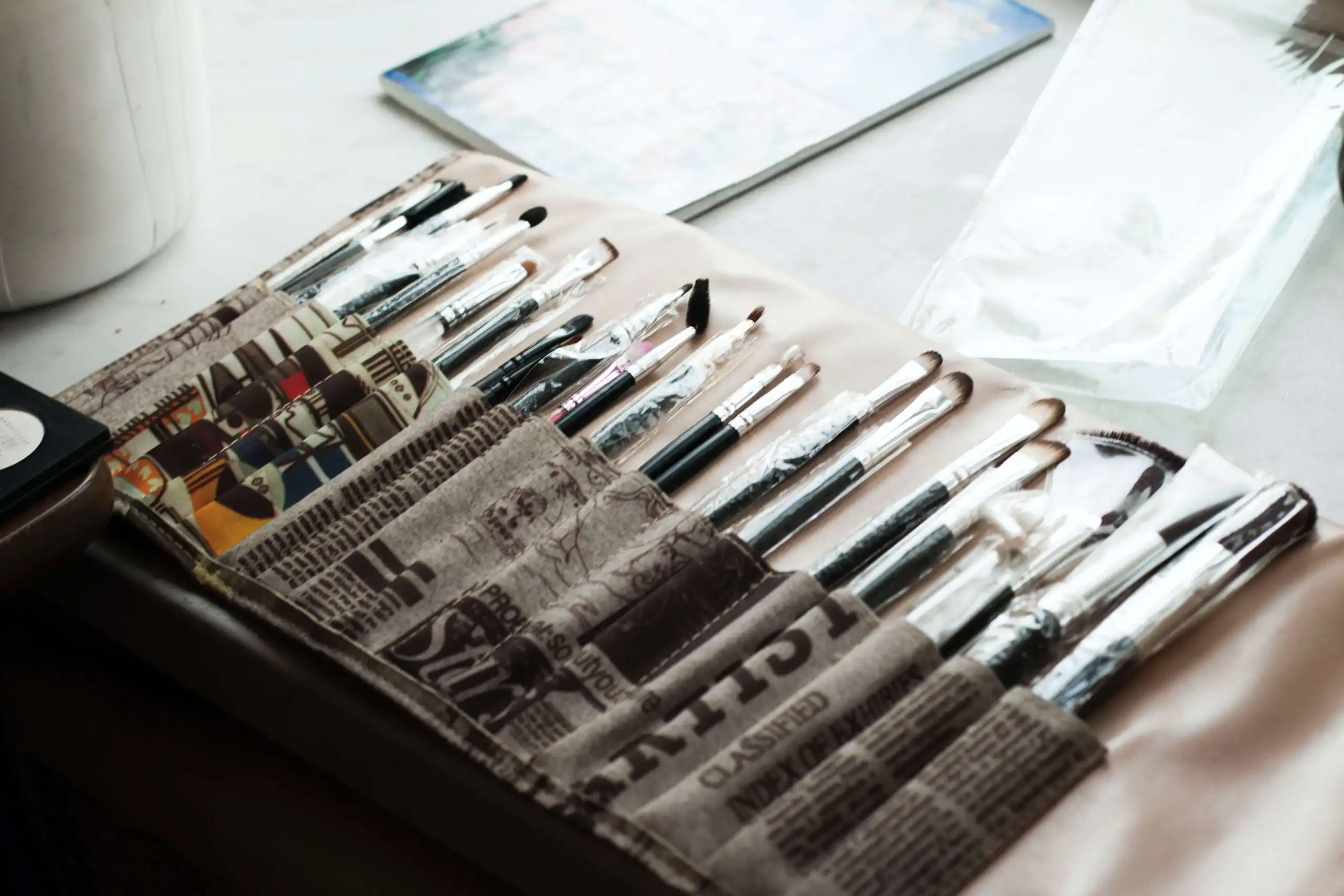Different Types of Makeup Brushes A Complete Guide (1) Different Types of Makeup Brushes A Complete Guide (1)
