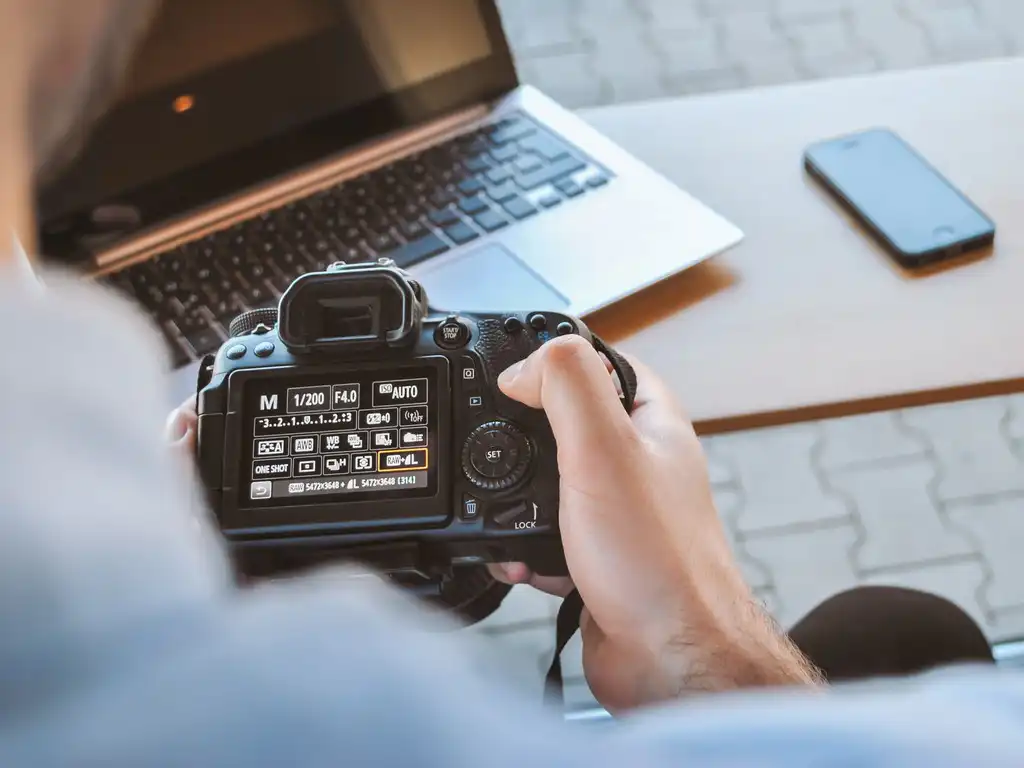 Learn About What is the 500 Rule in Photography and More! thumbnail