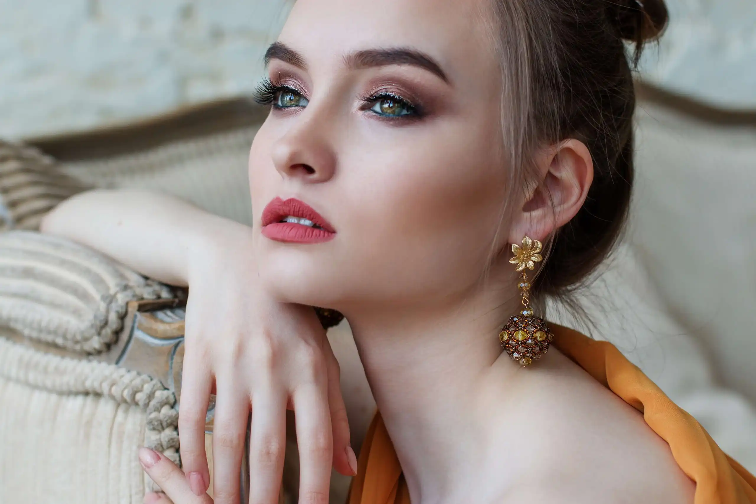 The Do’s And Don’ts For Your Professional Makeup Portfolio (5) The Do’s And Don’ts For Your Professional Makeup Portfolio (5)