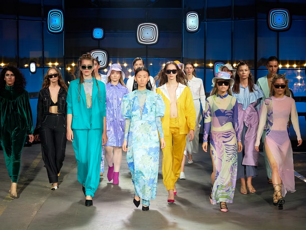 Exploring the New Age Textile Shaping the Future of Clothing (1)