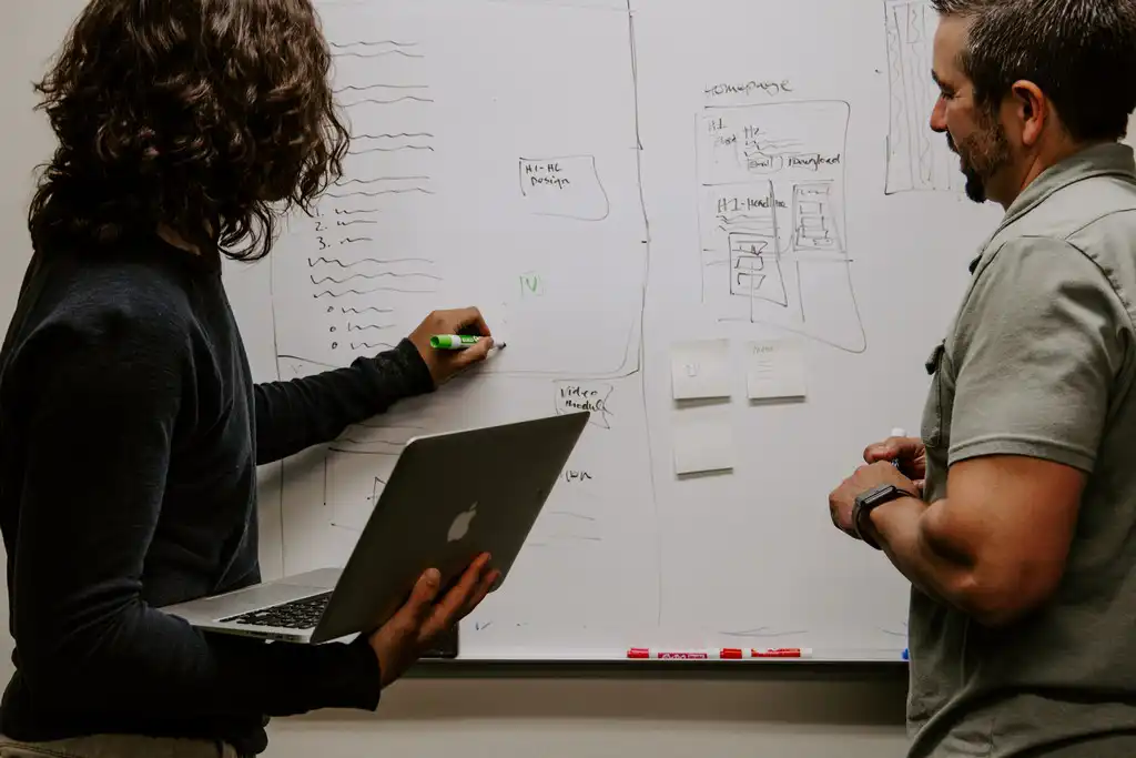 The Complex Relationship Between Data and Design UX (4) The Complex Relationship Between Data and Design UX (4)