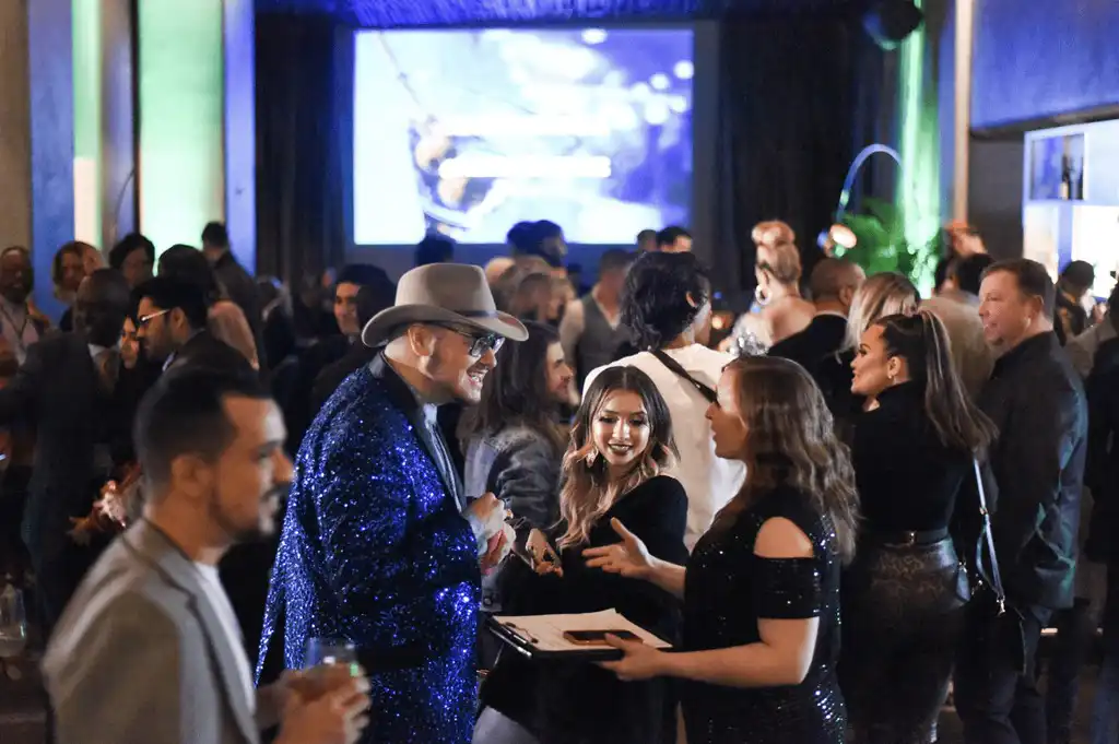 Fashion Designing Basics- A Guide for Your Career KickStart (4) Fashion Designing Basics A Guide for Your Career KickStart (4)