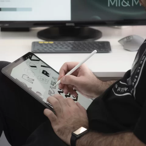 How to Get Admission Into A Graphic Design Course Thumbnail