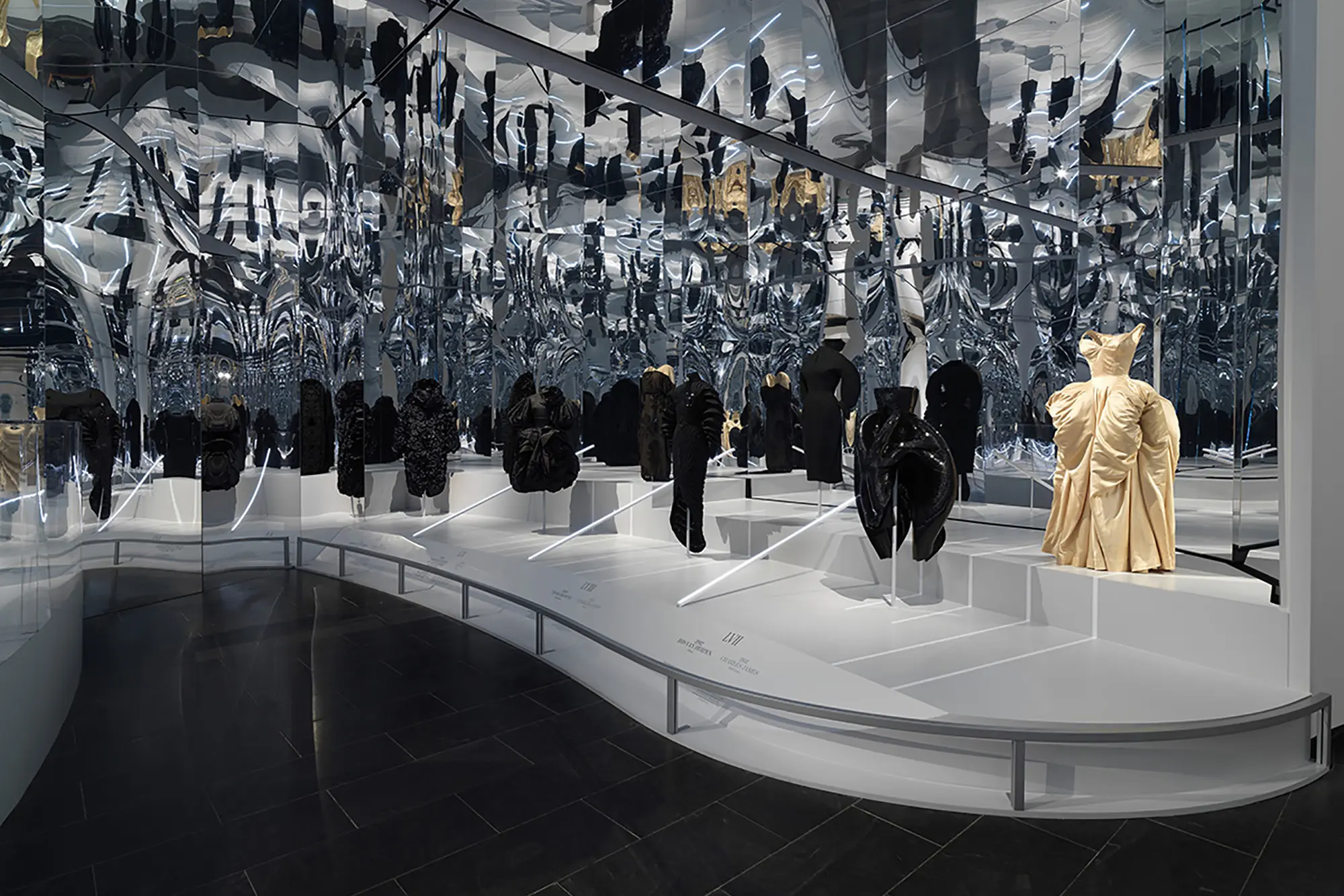 Fashion And Architecture Designing Spaces that Tell Stories (5) Fashion And Architecture Designing Spaces that Tell Stories