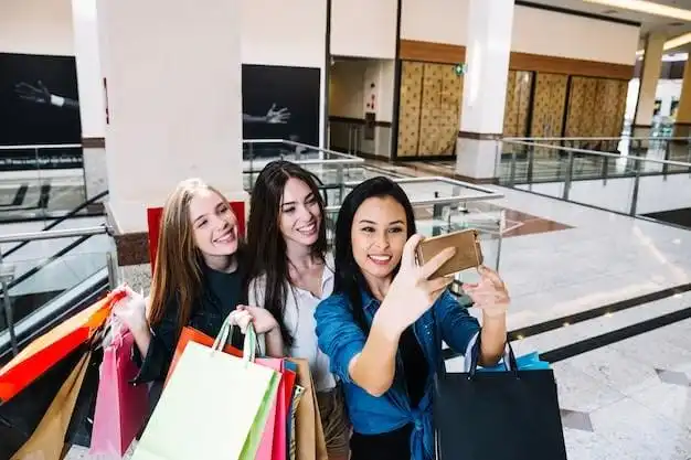 Navigating the Retail Landscape Online vs Offline Shopping Experiences 