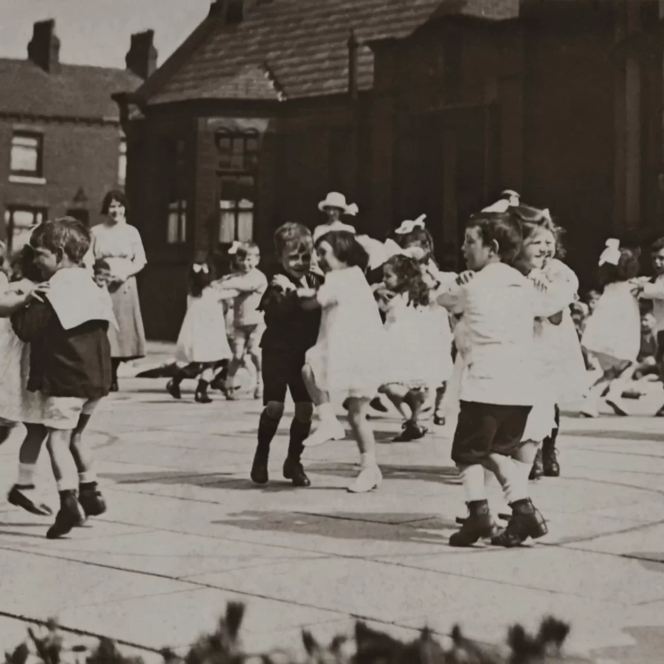 Alternatives to Boring School Photos (3)