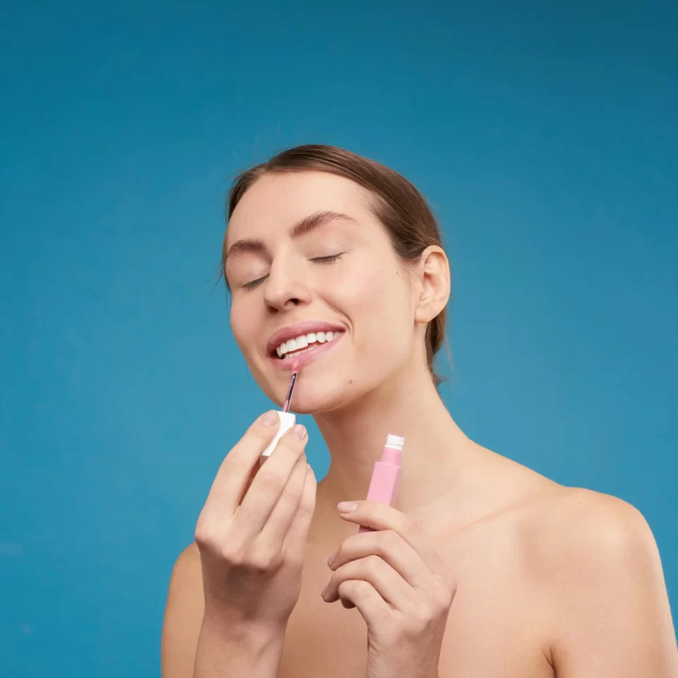 The Ultimate Guide to Flawless Summer Makeup Ways to Maintain Your Beauty for Long, and Through the Heats (5)