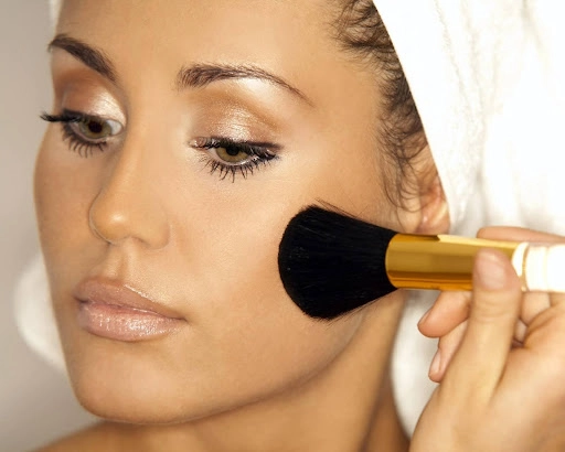 Contouring and Highlighting A Step-by-Step Guide (6) Contouring and Highlighting A Step by Step Guide