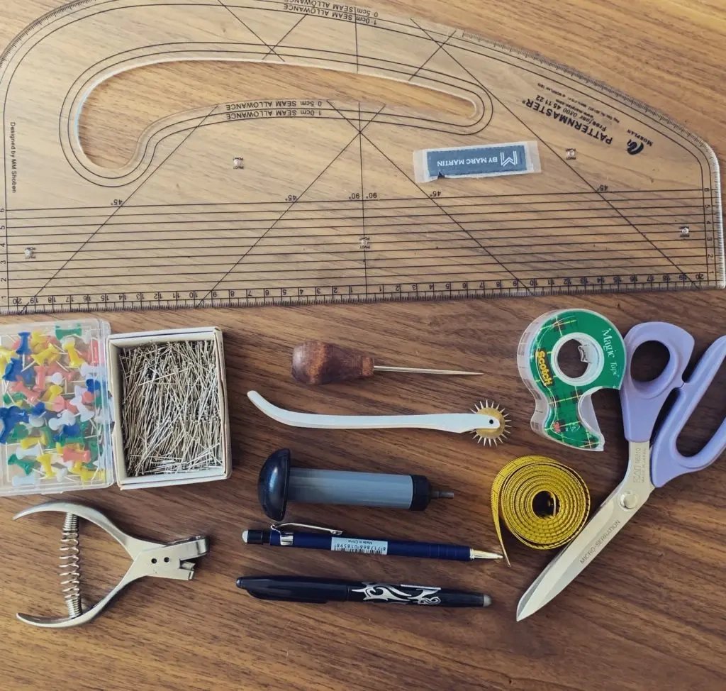 Exploration of Tools in Pattern Making (4) Exploration of Tools in Pattern Making