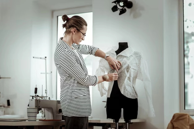 How Fashion Styling Course Can Turn into Celebrity Fashion Stylist (1) How Fashion Styling Course Can Turn into Celebrity Fashion Stylist