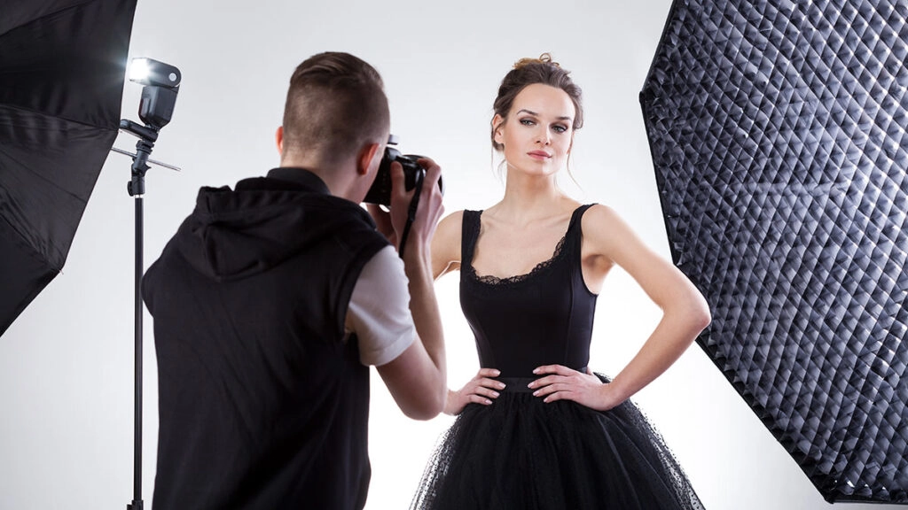How do you build a career as a fashion photographer (3) How do you build a career as a fashion photographer