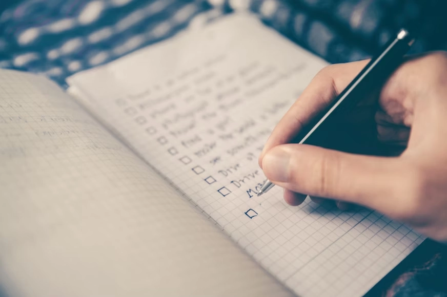 Manage Deadlines Like a Pro- Time Management in Fashion Design Education (2) Manage Deadlines Like a Pro Time Management in Fashion Design Education