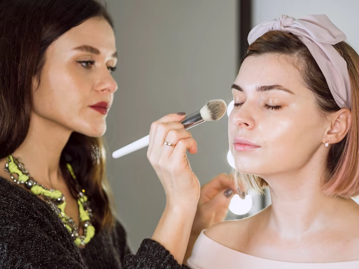 The Ultimate Guide to Best Makeup Techniques for Aspiring Artists (1) The Ultimate Guide to Best Makeup Techniques for Aspiring Artists