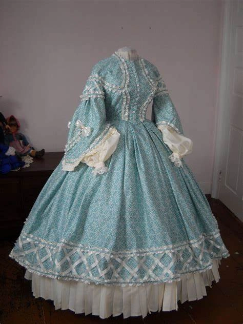 Why were the gowns made so big during victorian era (4) Why were the gowns made so big during victorian era