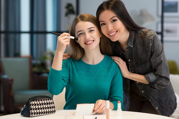 Best Hair and Makeup Artist Course to Become a Professional (1) Best Hair and Makeup Artist Course to Become a Professional