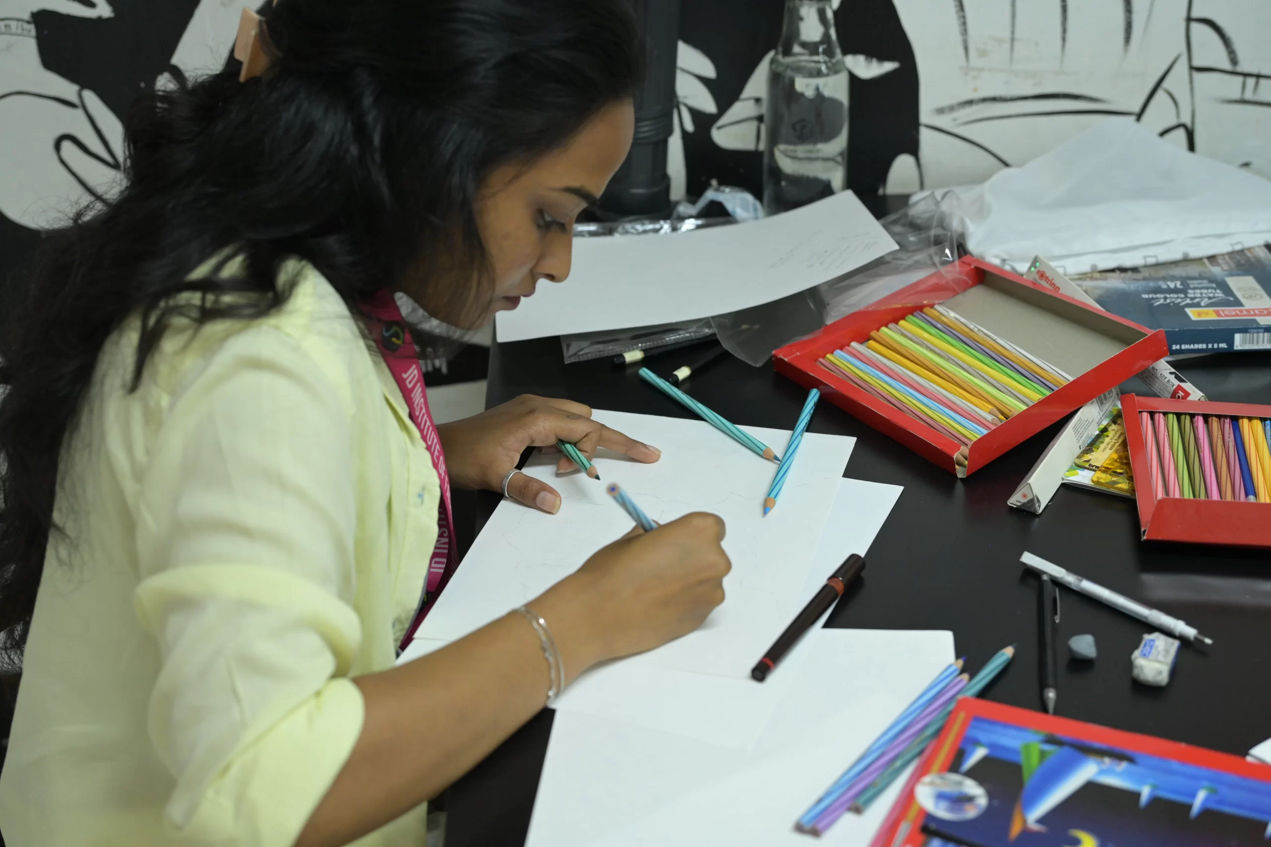 Ms Shruthi Jain Shines Bright at The National Jewellery Awards 2024 (1) Ms Shruthi Jain Shines Bright at The National Jewellery Awards 2024 (1)