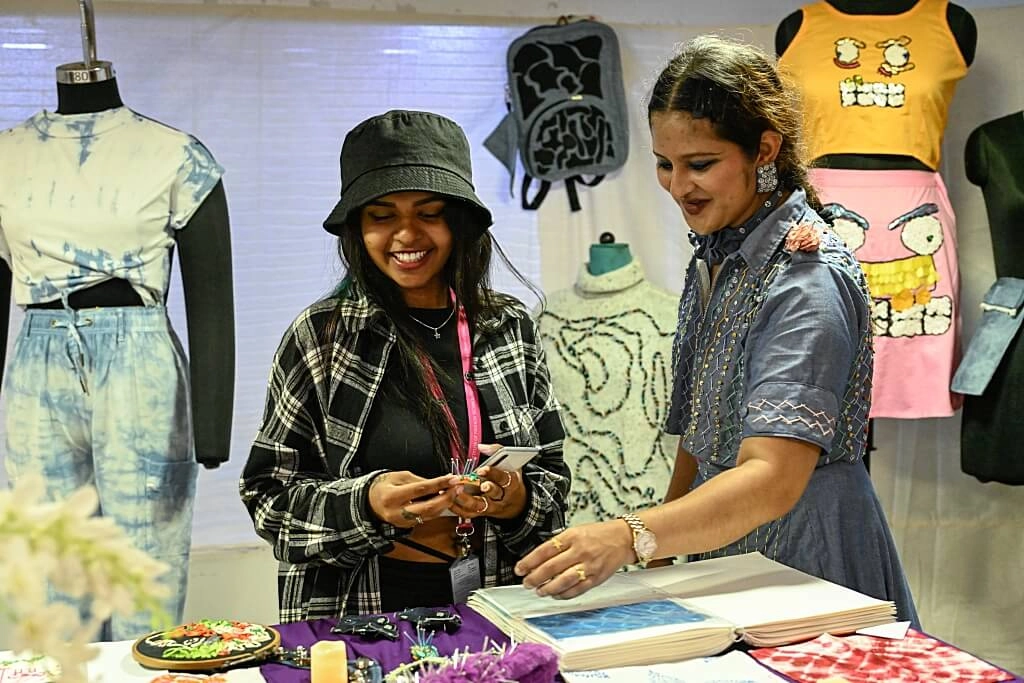 How to Build a Successful Freelancing in Fashion Design Career (3) How to Build a Successful Freelancing in Fashion Design Career (3)