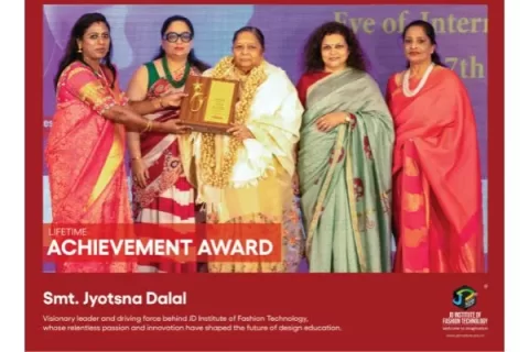 Smt Jyotsna Dalal Honored with Lifetime Achievement Award at Educhoice Women Leaders in Academia Awards 2025 scaled 770x400 (2)