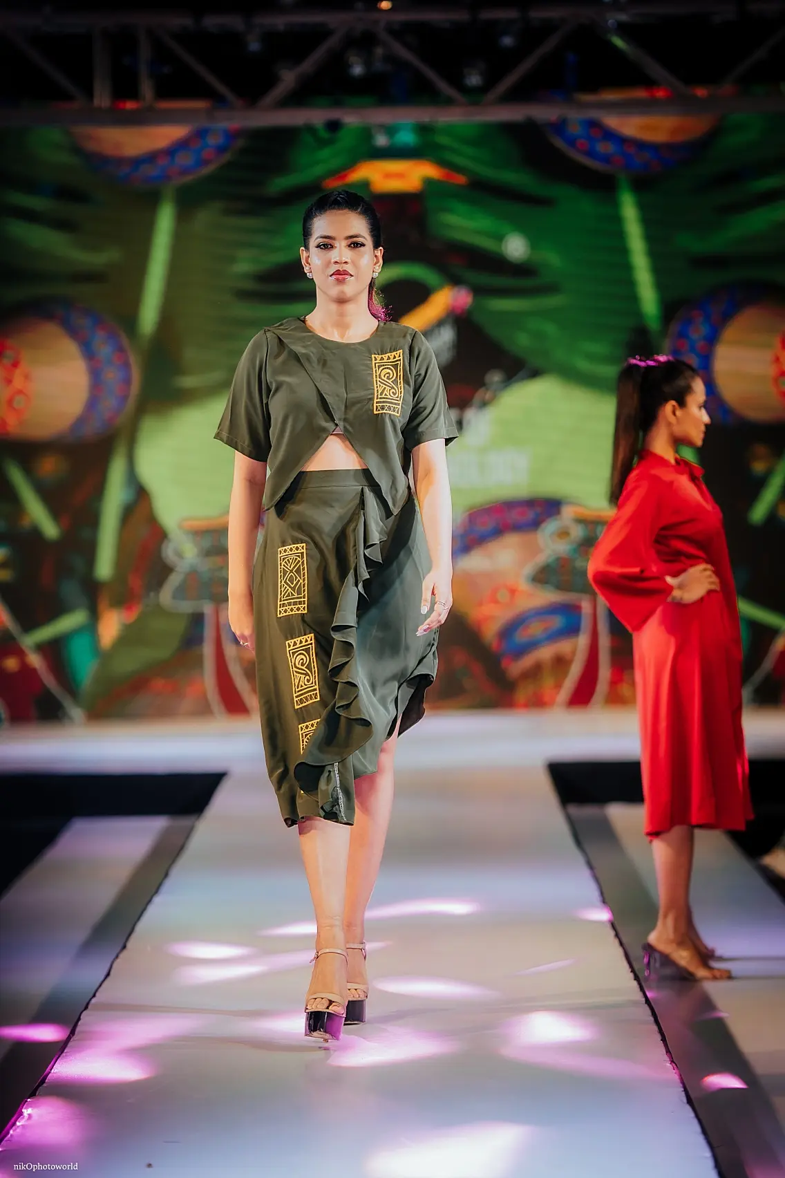The Garasia Edit Weaving Heritage into Modern Resort Wear (6)