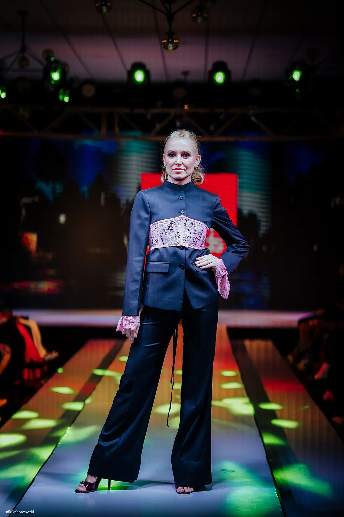 Victorian Beauty Reimagined for the Modern Woman (8)