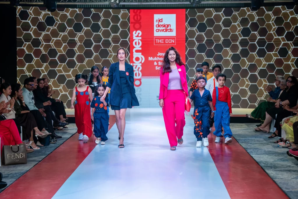 Bee yond Vision! by Joyena Mukhopadhyay & Spoorthi Sabhahit (14)