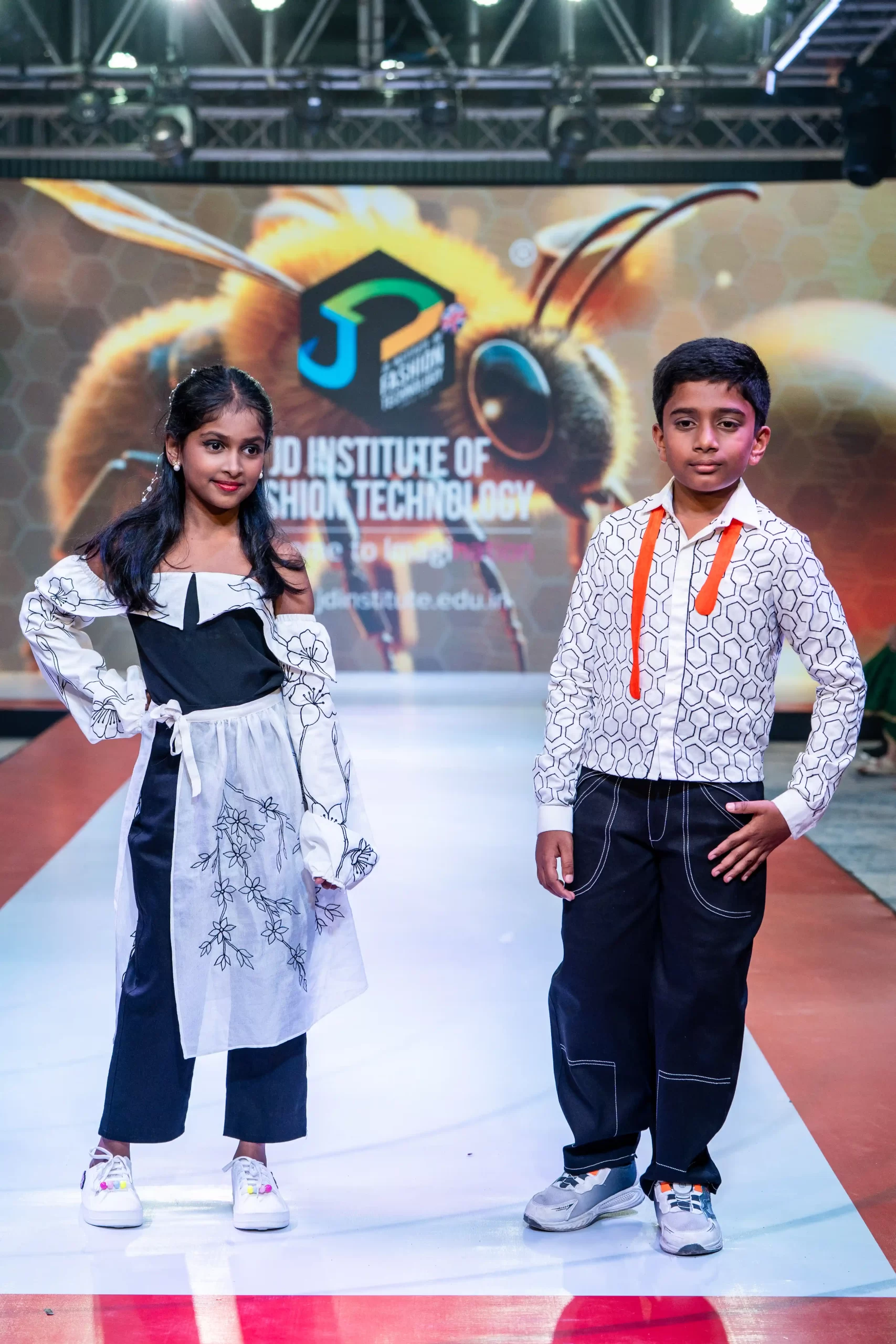 Bee yond Vision! by Joyena Mukhopadhyay & Spoorthi Sabhahit (8)