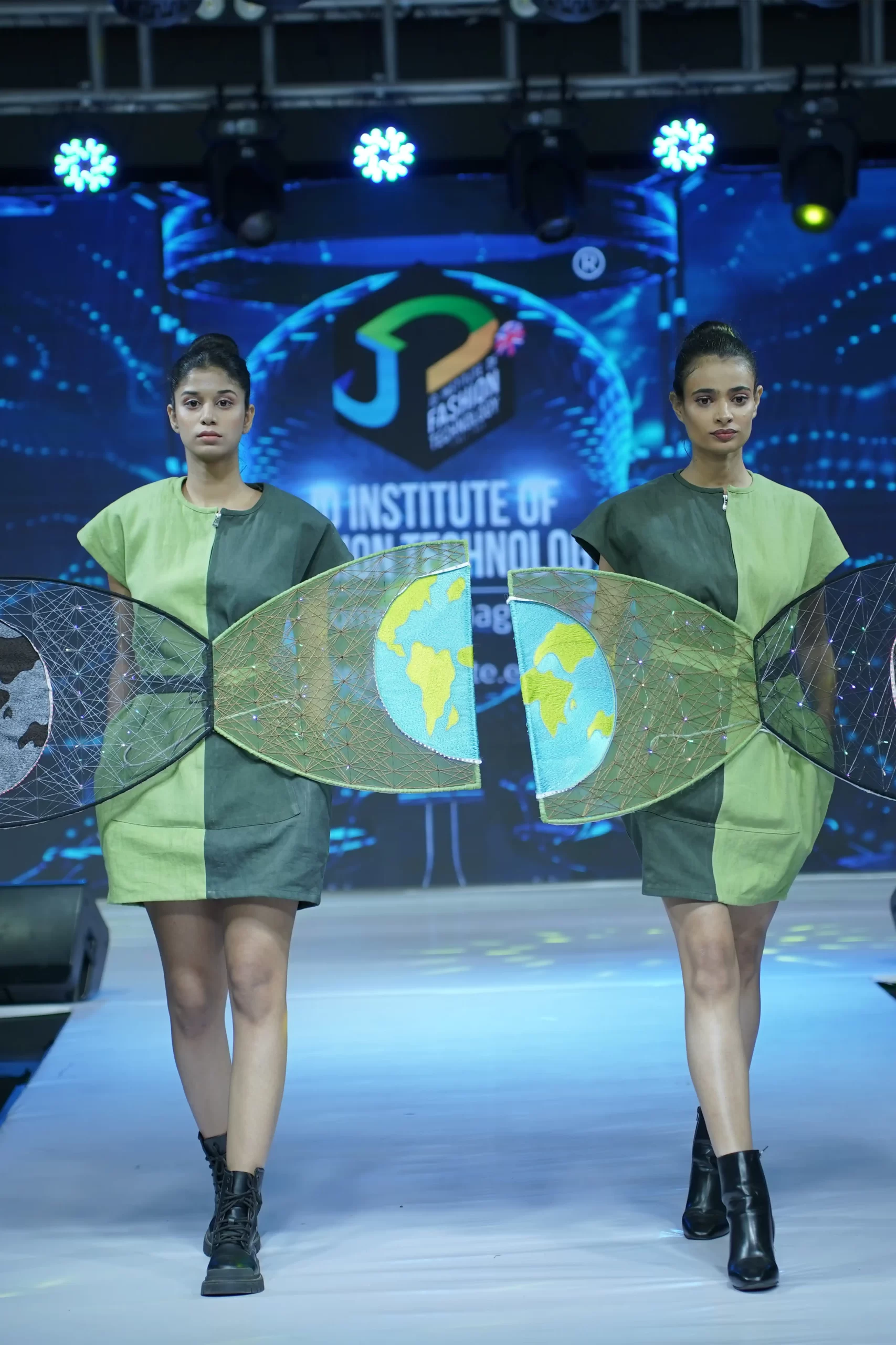 FAKE FABRICATED TWIN (10)