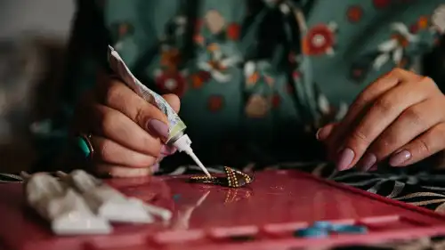 What is jewellery design? What is jewellery design?