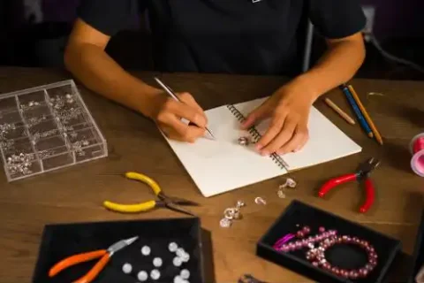 what are the eligibility criteria for jewellery designing courses