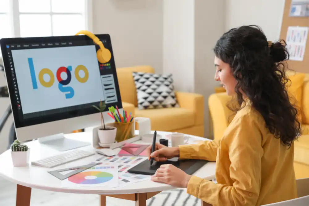 what companies hire graphic designers