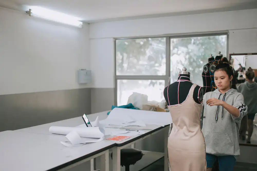 Jd institute vs pearl academy for fashion design 

